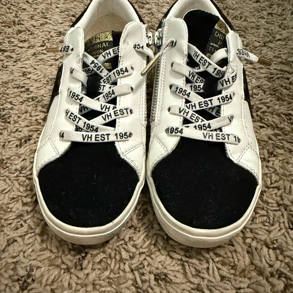 Vintage Havana Kids Sneakers with Black, White, and Gold Accents